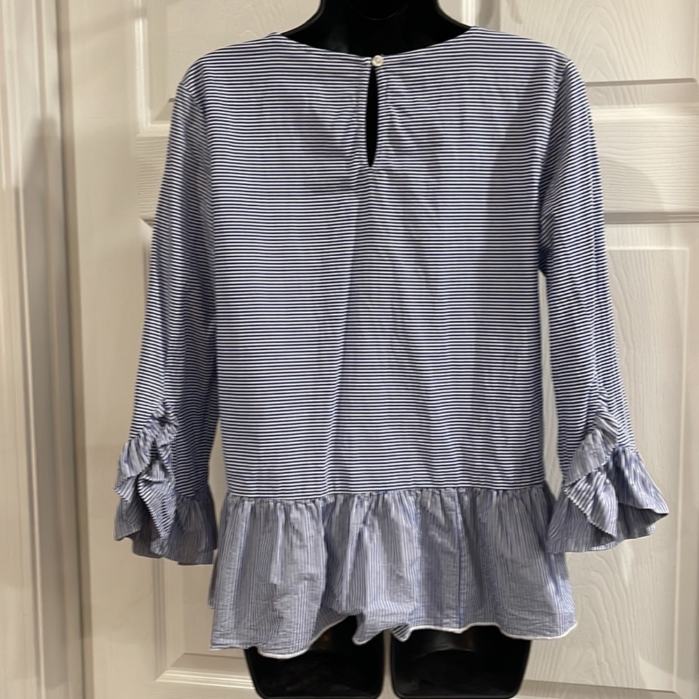Crown & Ivy Size Medium Blue and White Pinstriped. - Picture 6 of 8